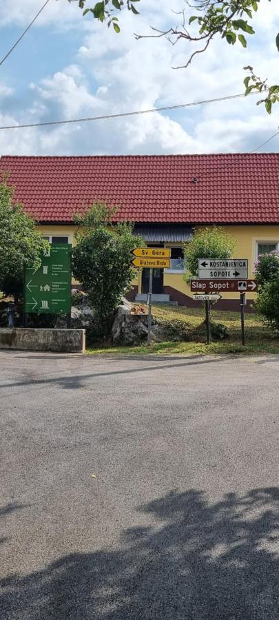 Apartamento Kod Slaveka Kostanjevac Exterior foto