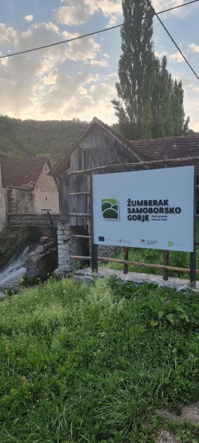 Apartamento Kod Slaveka Kostanjevac Exterior foto