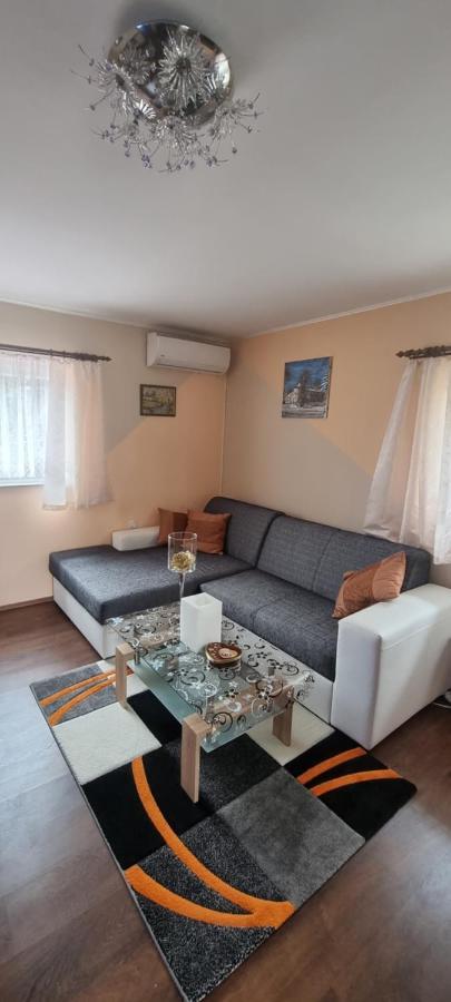 Apartamento Kod Slaveka Kostanjevac Exterior foto