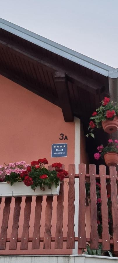 Apartamento Kod Slaveka Kostanjevac Exterior foto